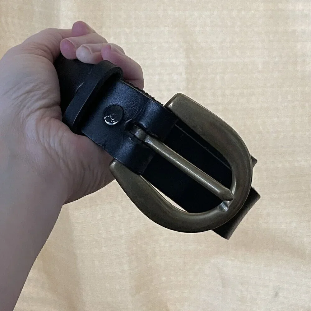 Mens Black Leather Belt Sz M Brass Buckle No Holes! Unused
